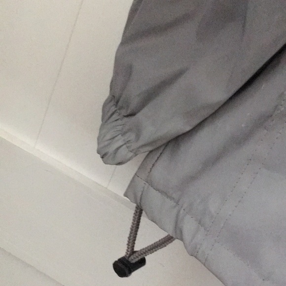 Zummies Zine Men’s reflective windbreaker Hoodie. Medium - Picture 5 of 10